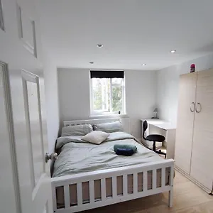 Comfystay-london London